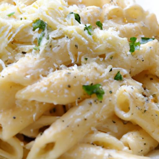 Indulge in Creamy Garlic Parmesan Pasta: A Flavorful Delight