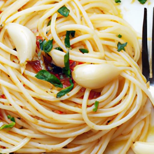Garlic Spaghetti Magic: Simple Twist to Classic Pasta Joy