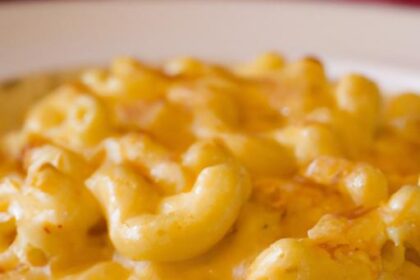 The Ultimate Macaroni and Cheese Recipe: Creamy Comfort Crafted