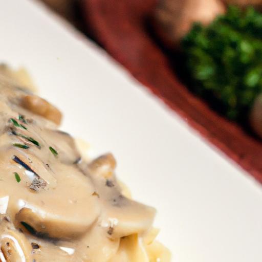 Creamy Chicken & Mushroom Stroganoff: A Comfort Classic